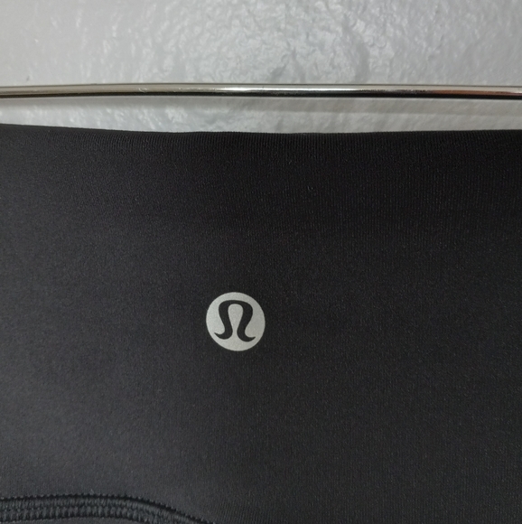 Lululemon Train Times High Rise Crop Full-On Luxtreme Black sz.4 - Picture 6 of 15
